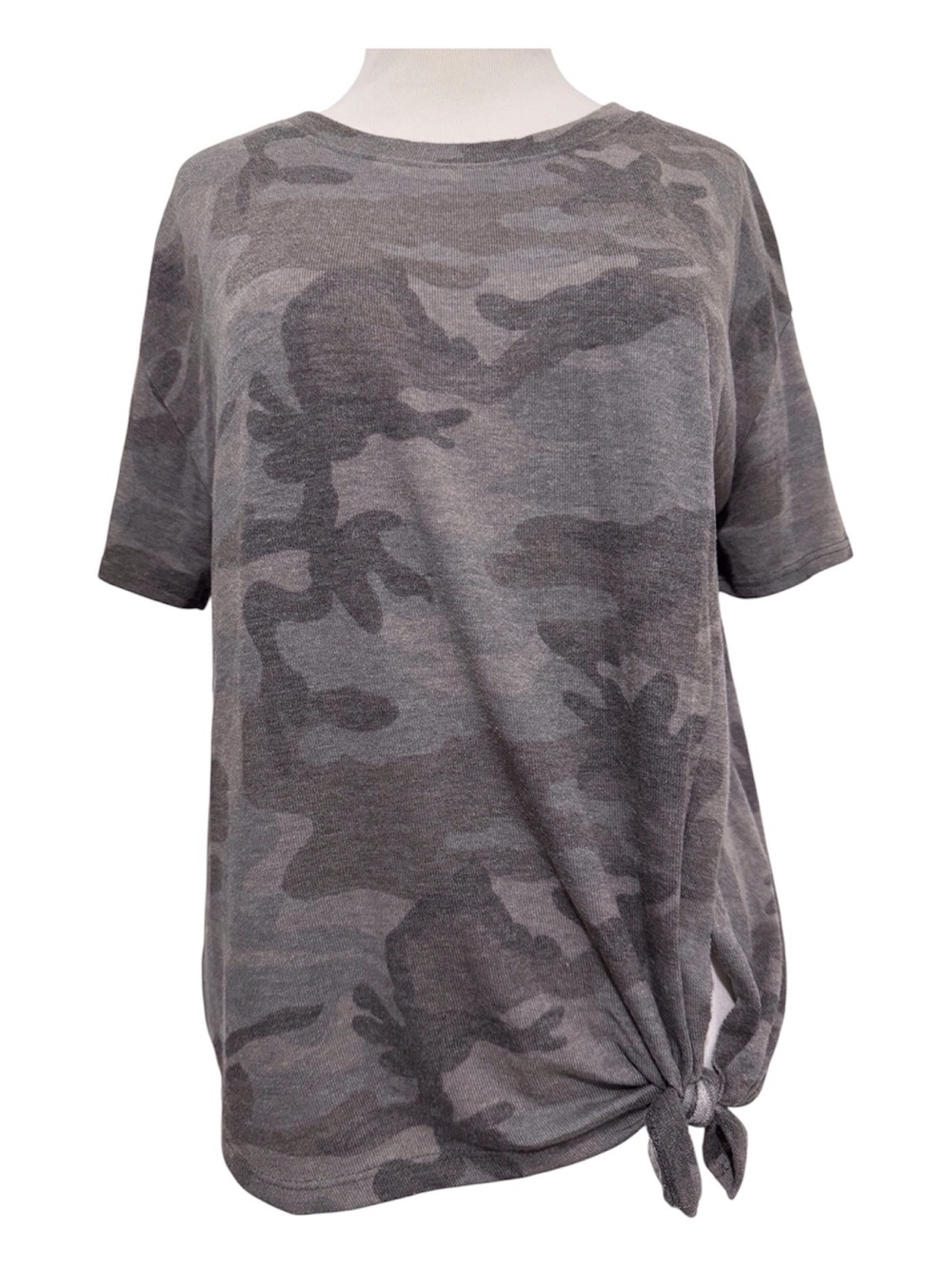 Karlie Short Sleeve Camo Tee Round Neck Tie-Hem Shirt Gray MEDIUM Made in USA